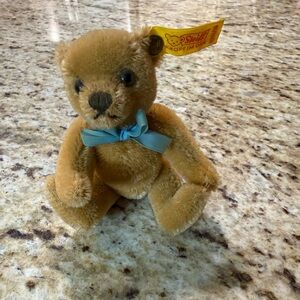Vintage Steiff 5.5” Caramel Wool Posable Teddy Bear with Button Tag 021/14